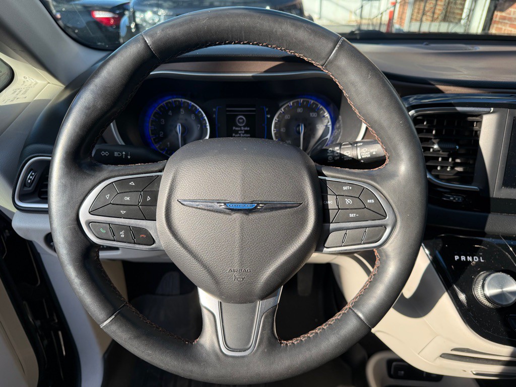 2019 Chrysler Pacifica Image 7