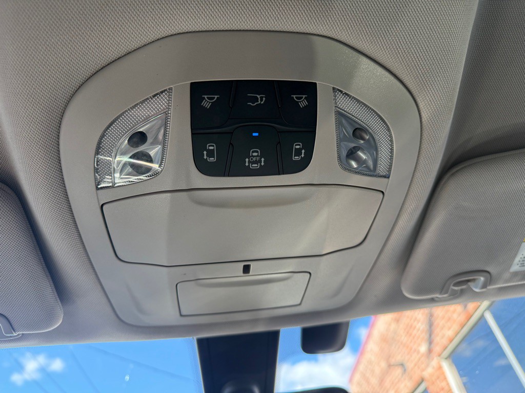 2019 Chrysler Pacifica Image 11