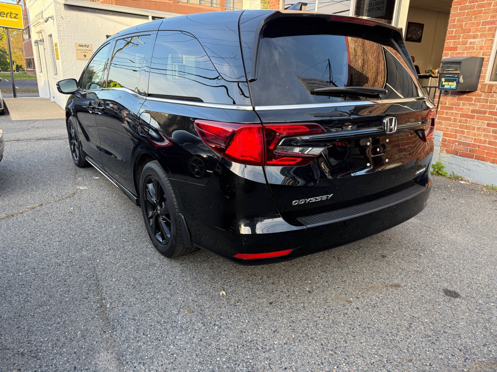2023 Honda Odyssey Image 2
