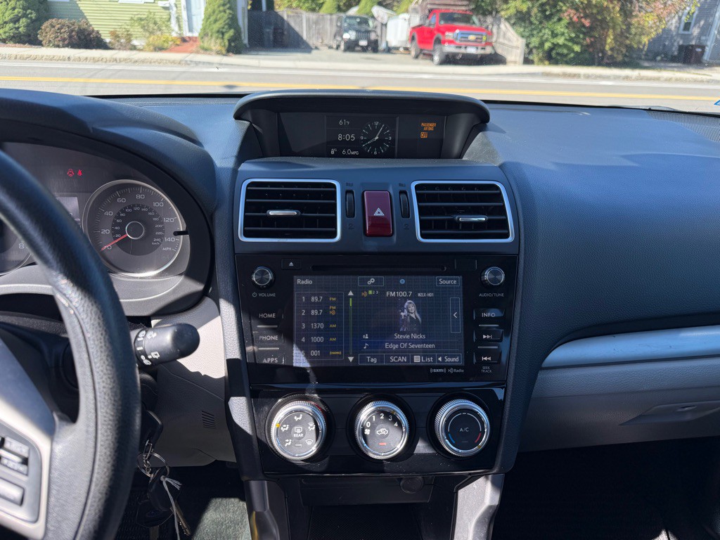2016 Subaru Forester Image 10