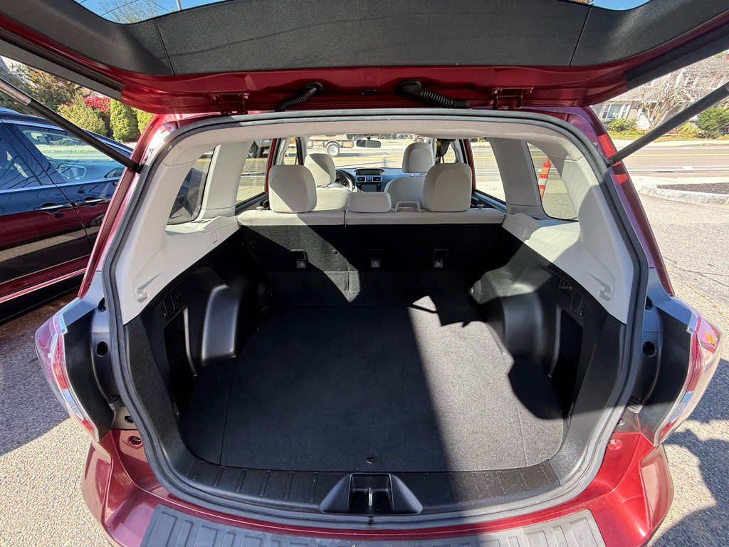 2016 Subaru Forester Image 19
