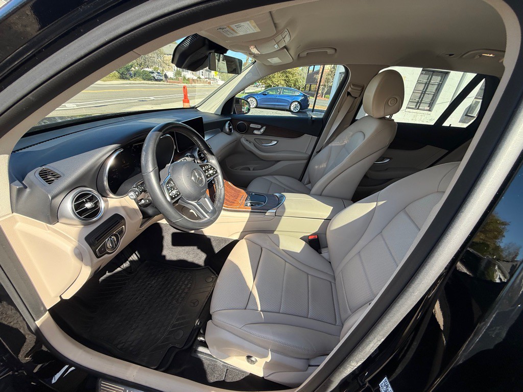 2022 Mercedes-Benz GLC-Class Image 5