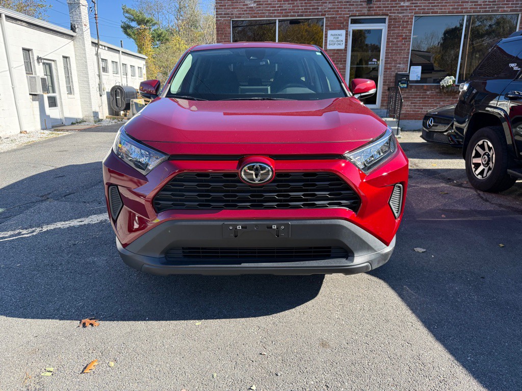 2022 Toyota Rav4 Image 2