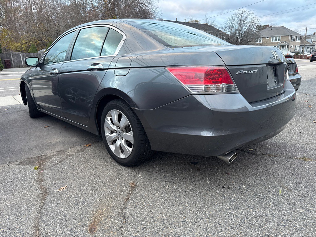 2010 Honda Accord Image 3
