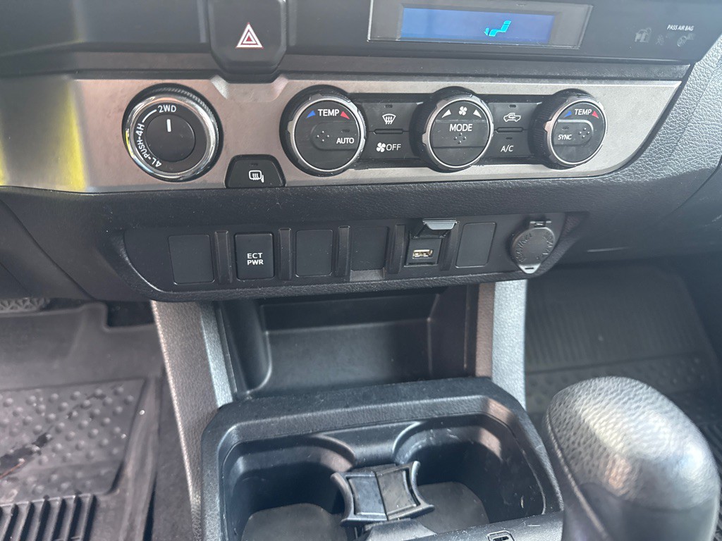 2022 Toyota Tacoma Image 12