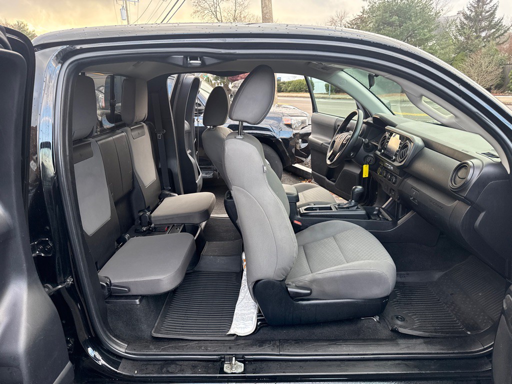 2022 Toyota Tacoma Image 14