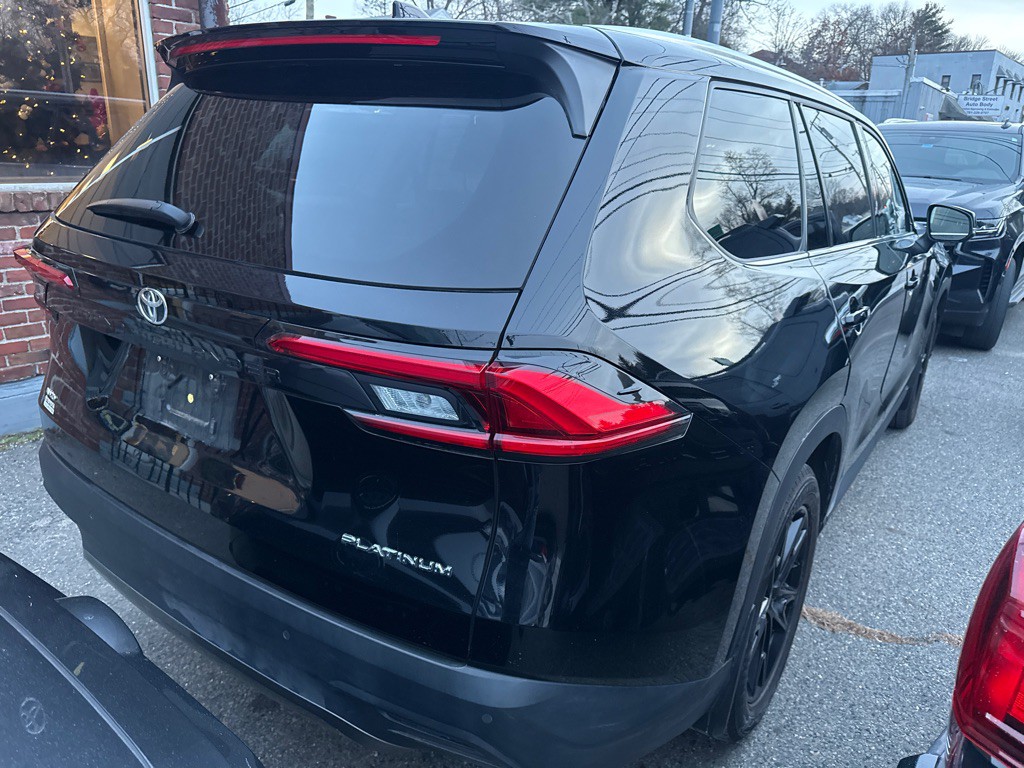 2024 Toyota Grand Highlande Image 4