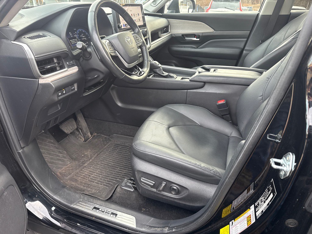 2024 Toyota Grand Highlande Image 5