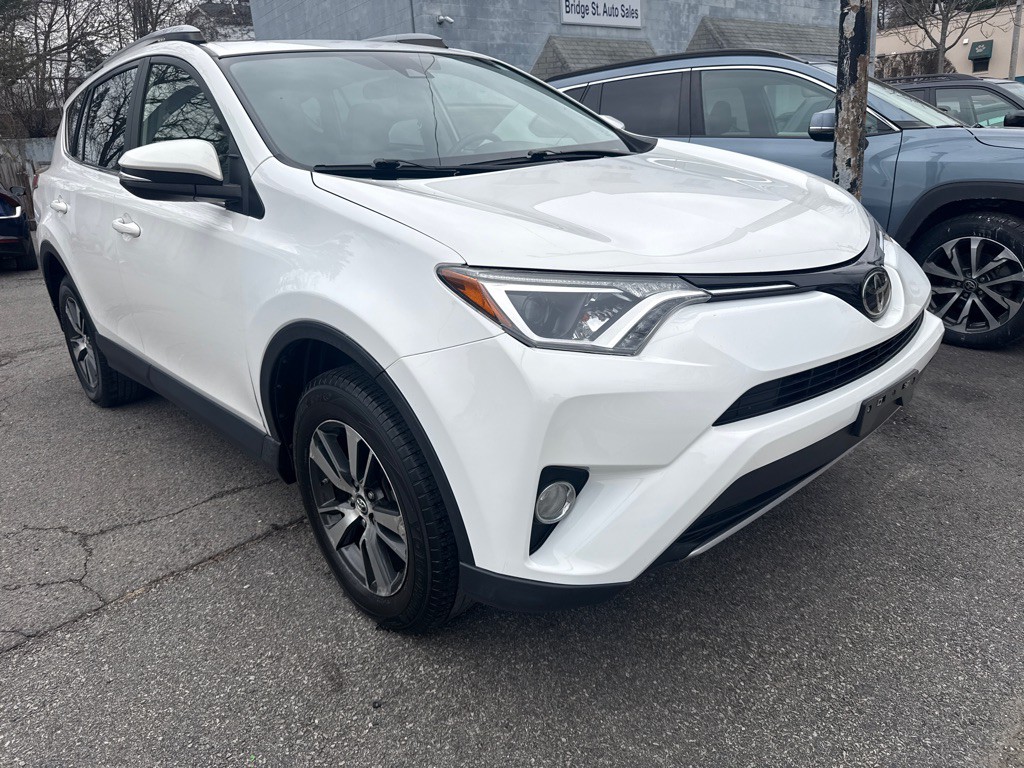 2018 Toyota Rav4 Image 1
