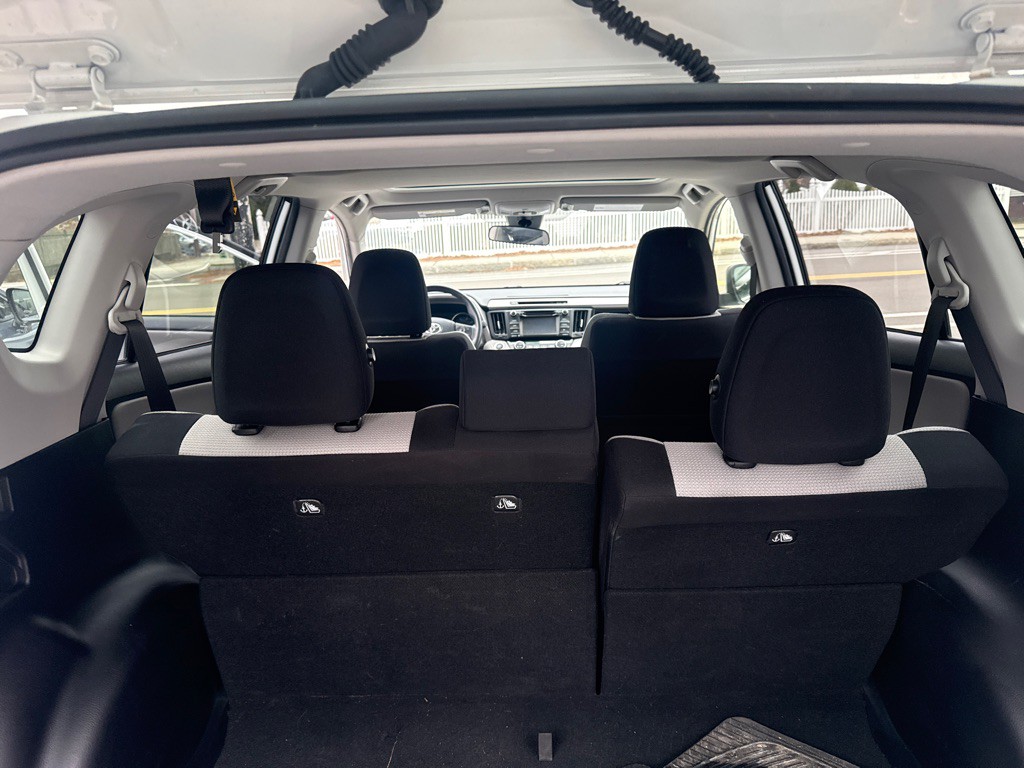 2018 Toyota Rav4 Image 8