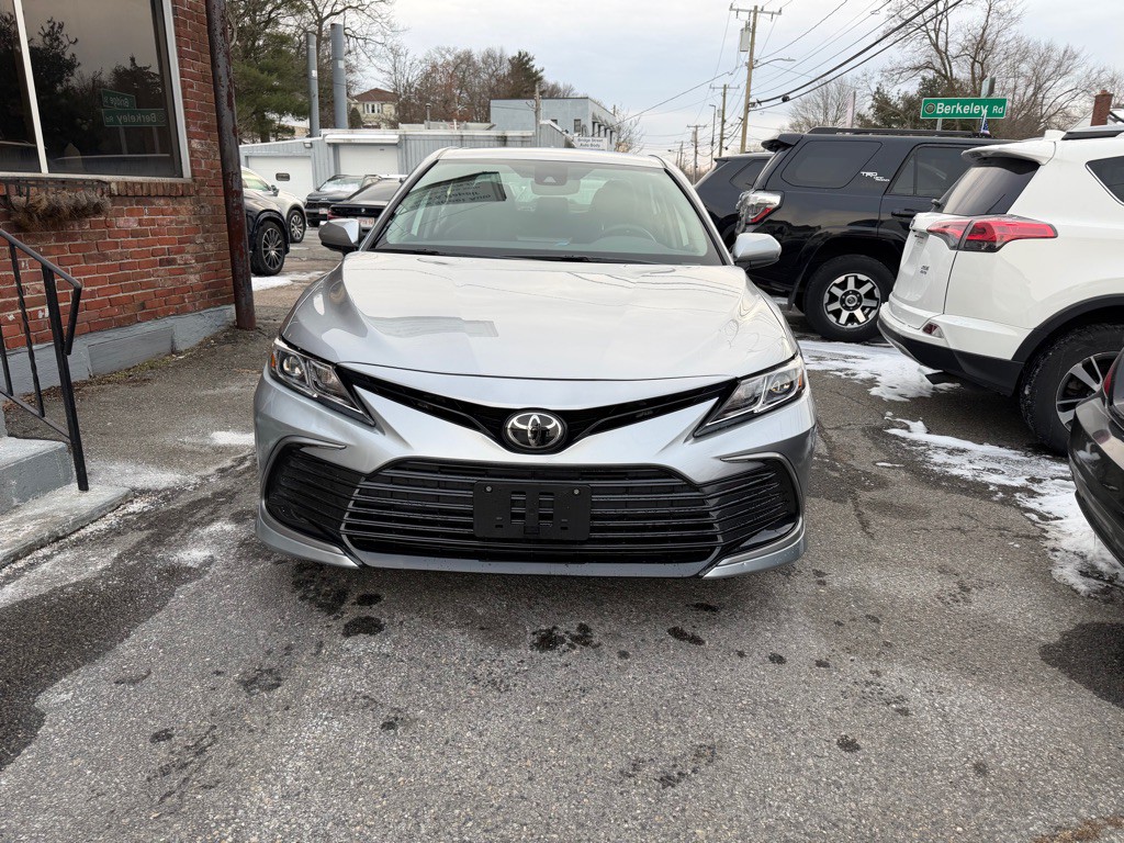 2024 Toyota Camry Image 2