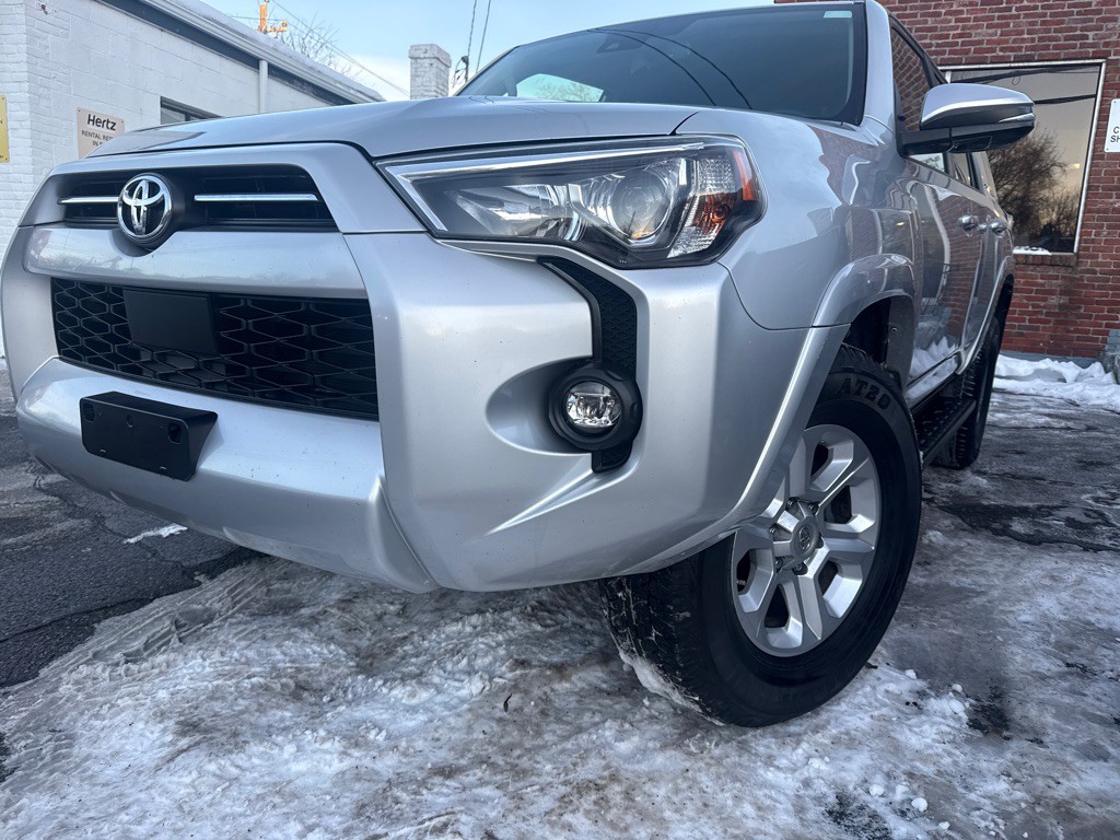2021 Toyota 4Runner Image 4
