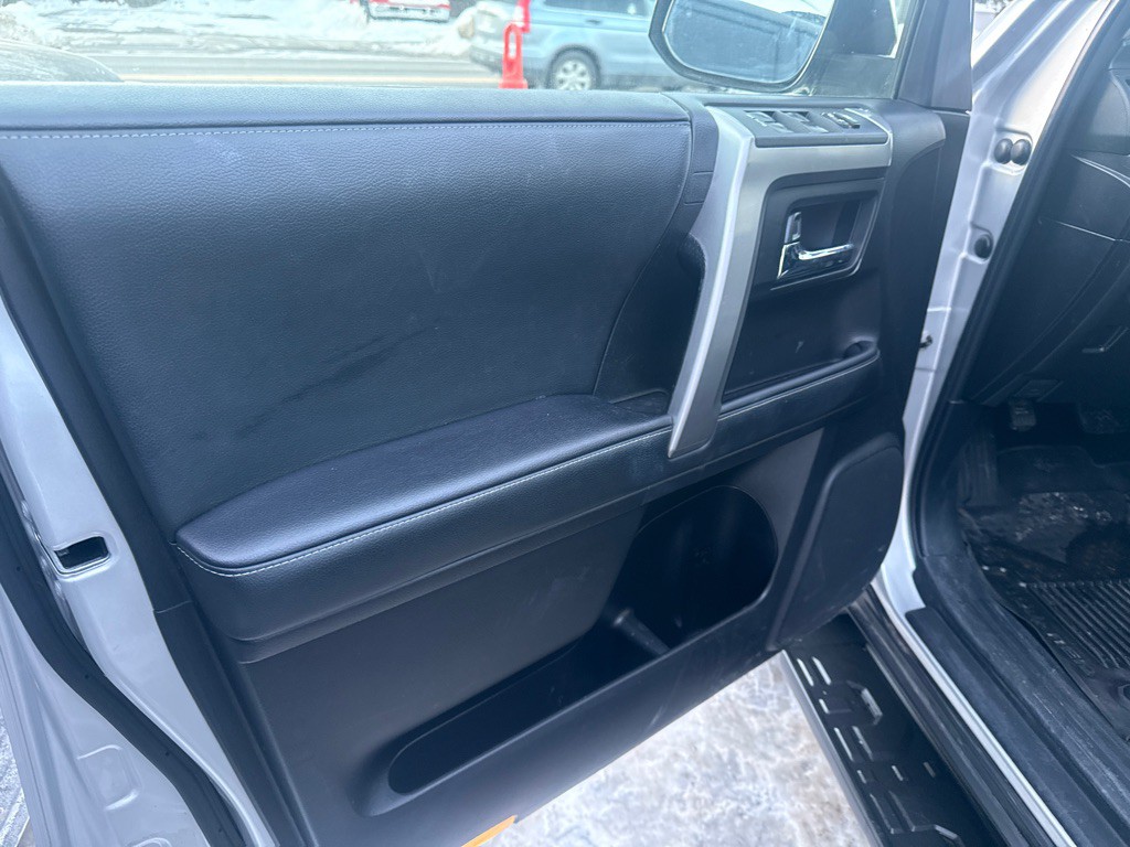 2021 Toyota 4Runner Image 5