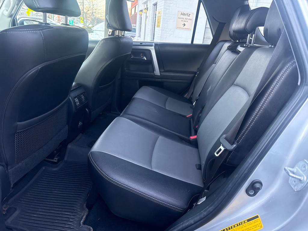 2021 Toyota 4Runner Image 7