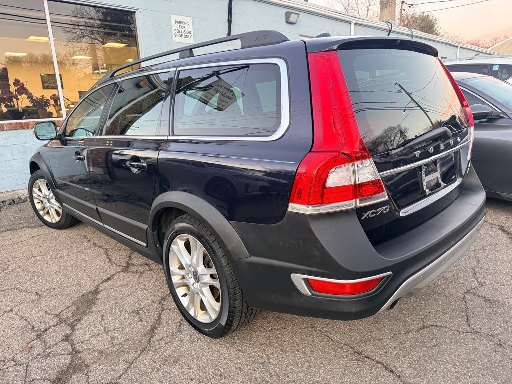 2016 Volvo XC70 Image 4