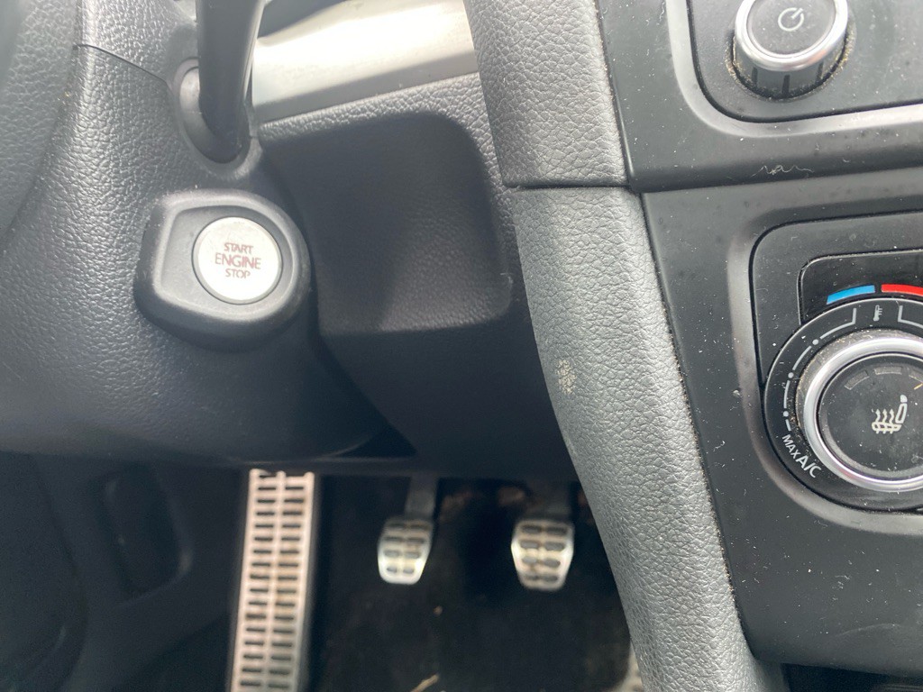 2013 Volkswagen GTI Image 12