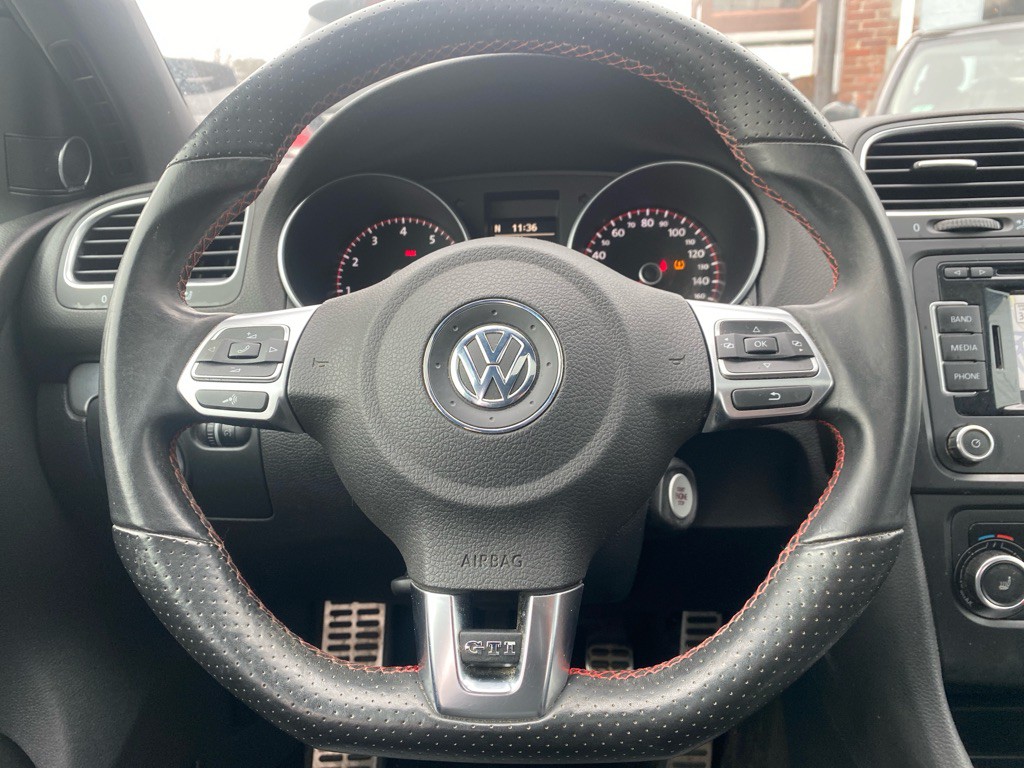 2013 Volkswagen GTI Image 13