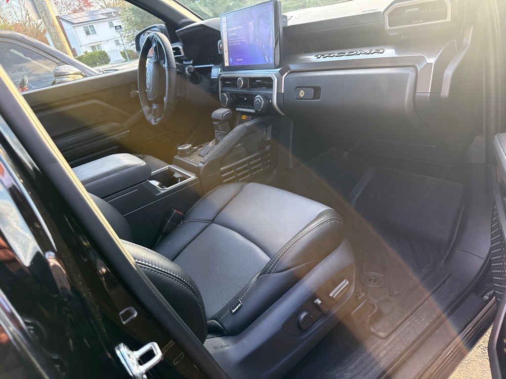 2025 Toyota Tacoma Image 17