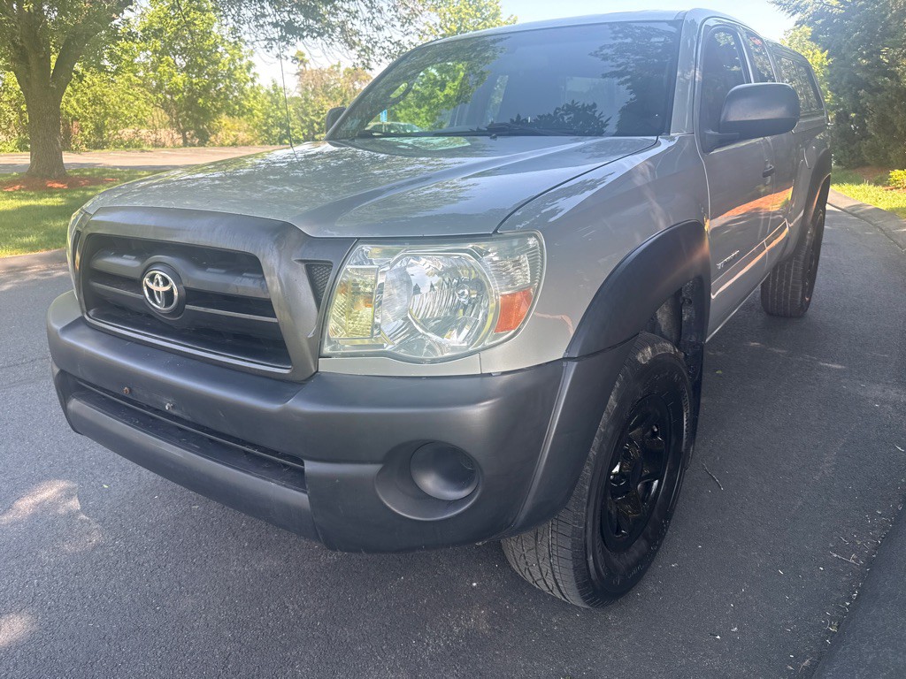 2008 Toyota Tacoma Image 1