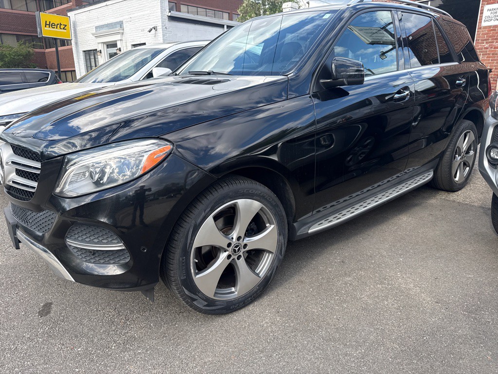 2017 Mercedes-Benz GLE-Class Image 2