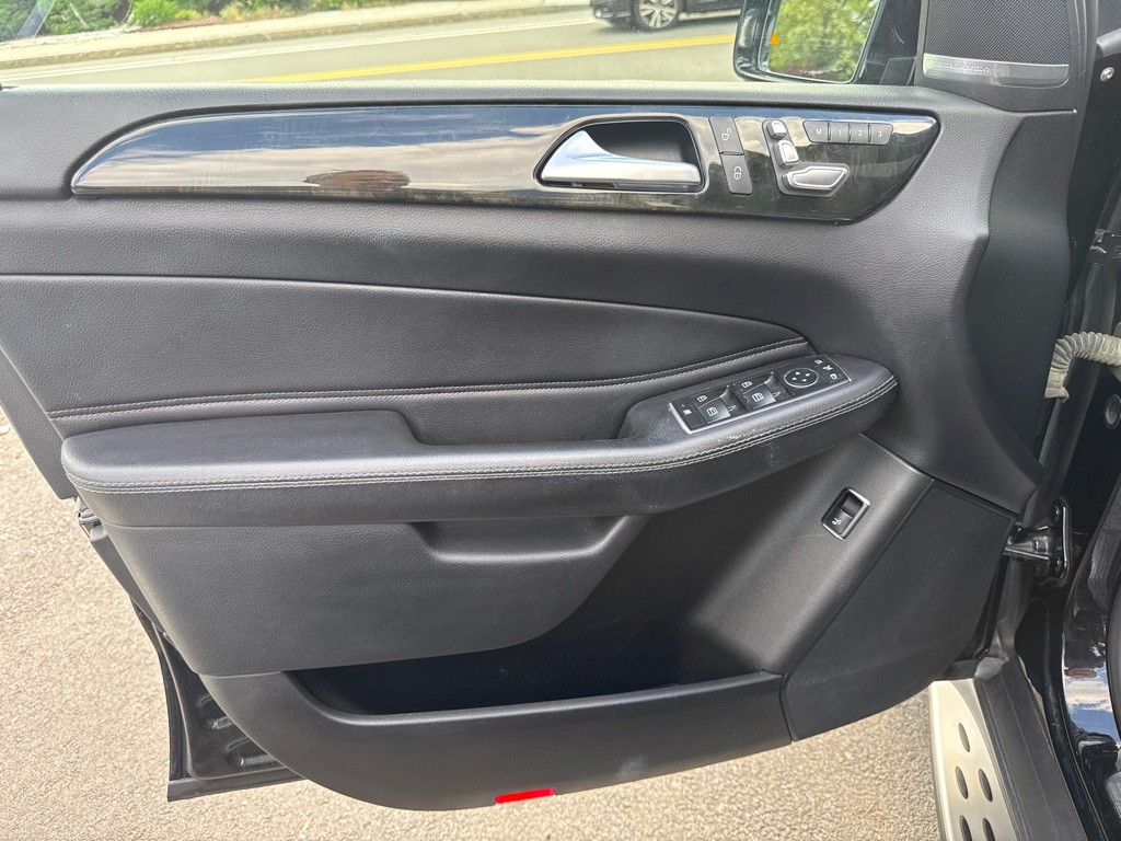 2017 Mercedes-Benz GLE-Class Image 14