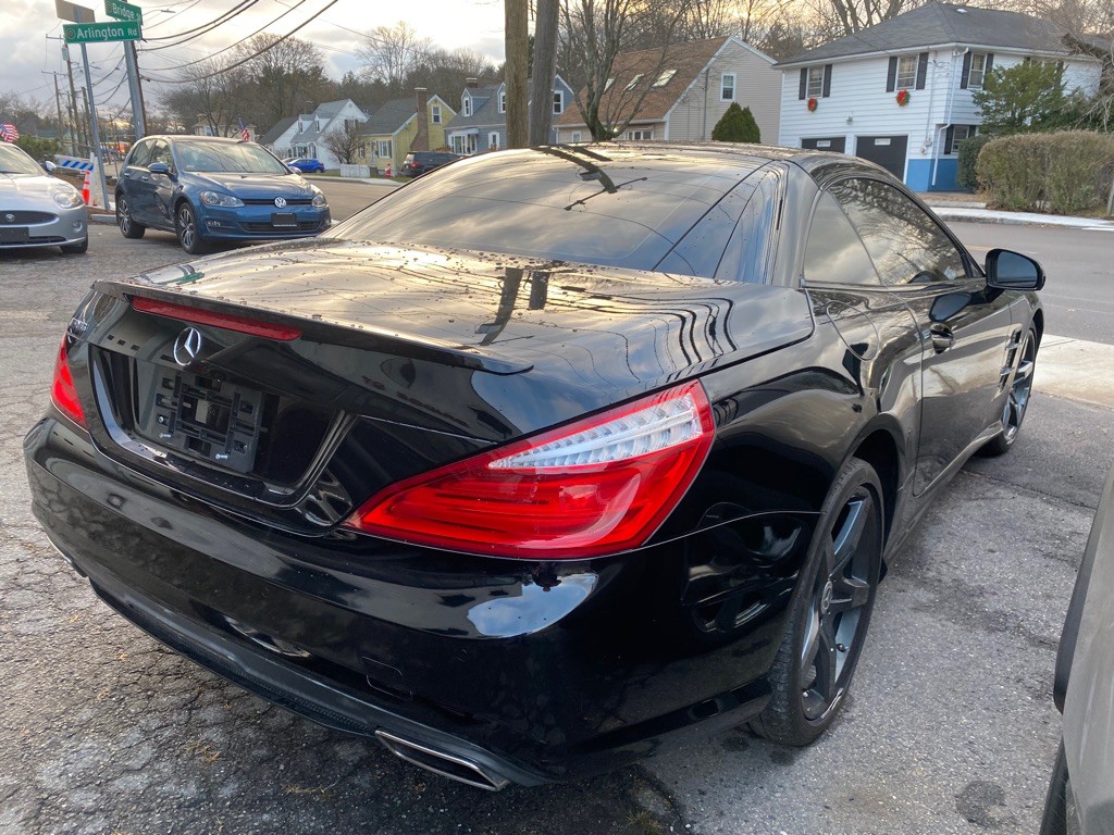2016 Mercedes-Benz SL-Class Image 3