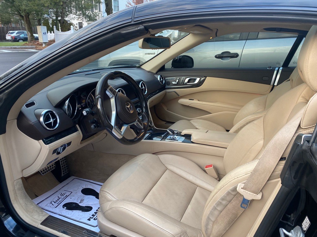 2016 Mercedes-Benz SL-Class Image 8