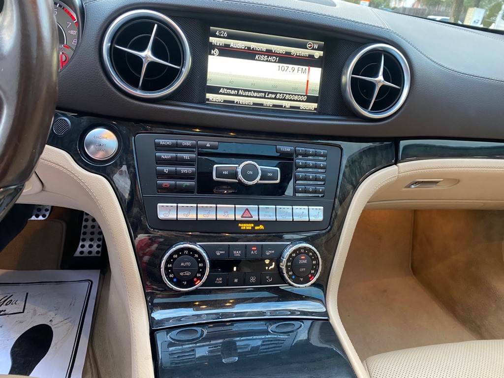 2016 Mercedes-Benz SL-Class Image 11