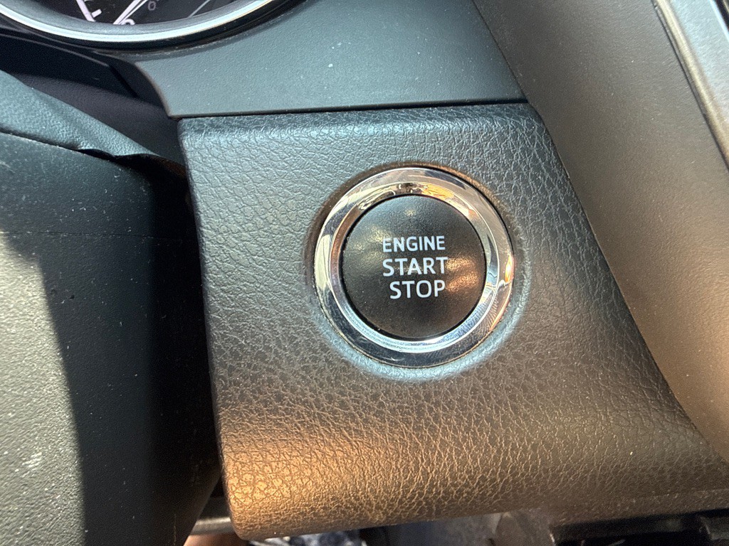 2021 Toyota Camry Image 12