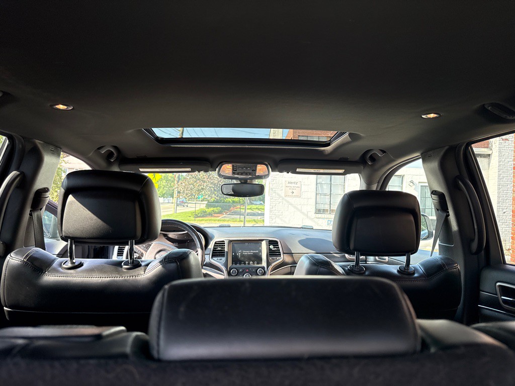 2017 Jeep Grand Cherokee Image 13