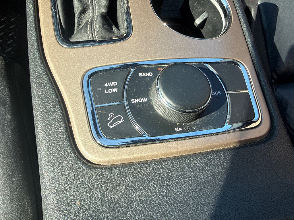 2017 Jeep Grand Cherokee Image 18