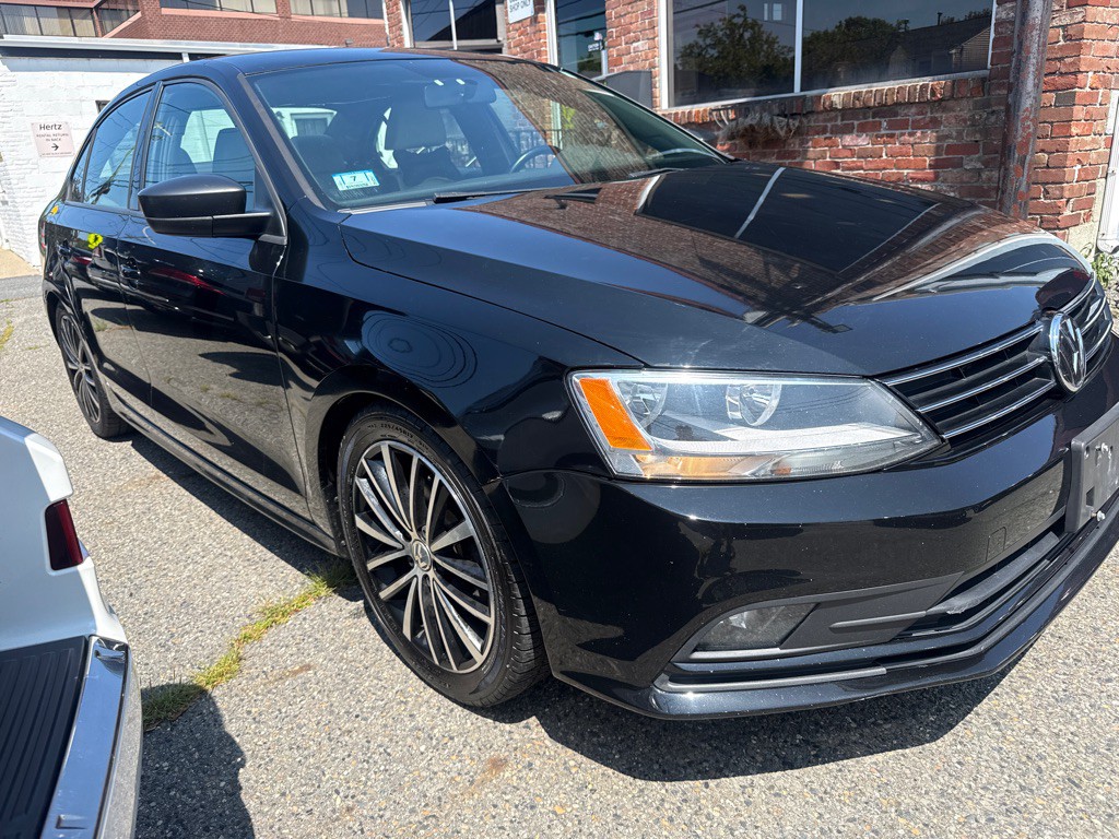 2016 Volkswagen Jetta Image 2