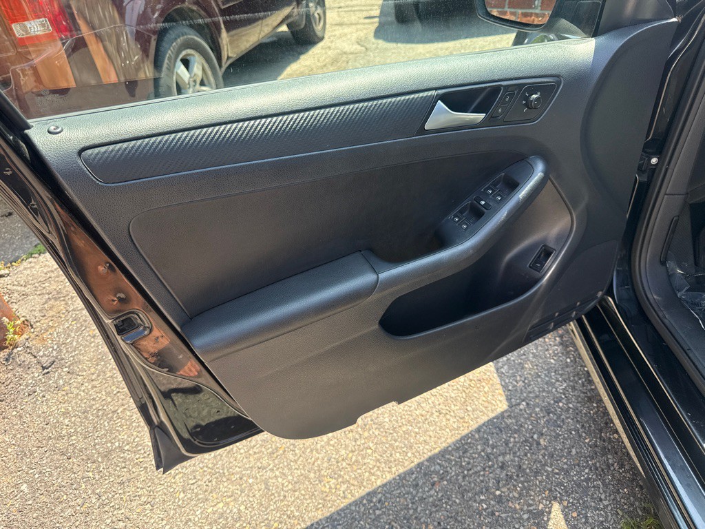 2016 Volkswagen Jetta Image 5