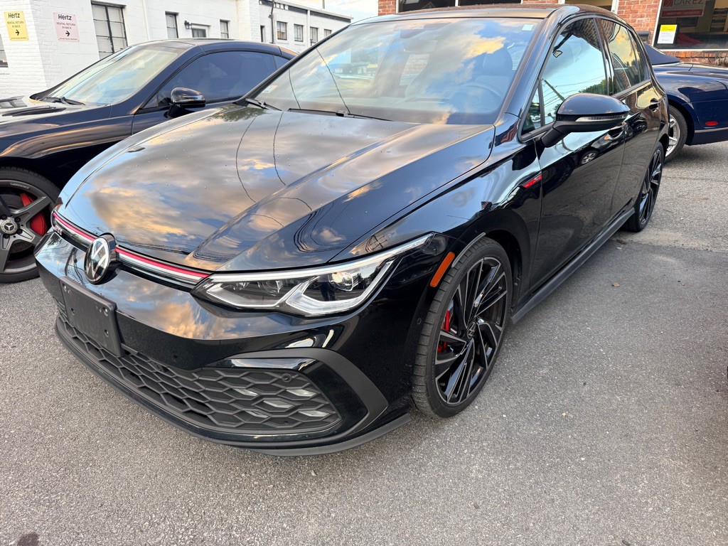 2024 Volkswagen GTI Image 2