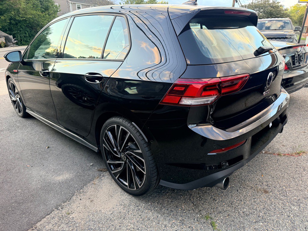 2024 Volkswagen GTI Image 4
