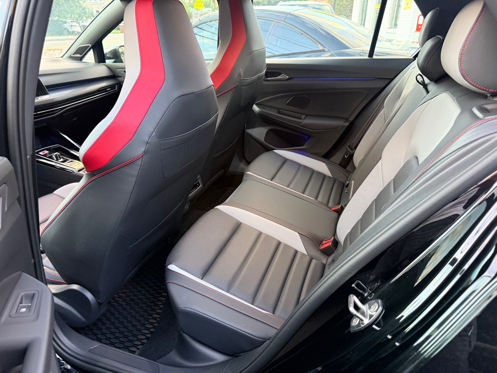 2024 Volkswagen GTI Image 9