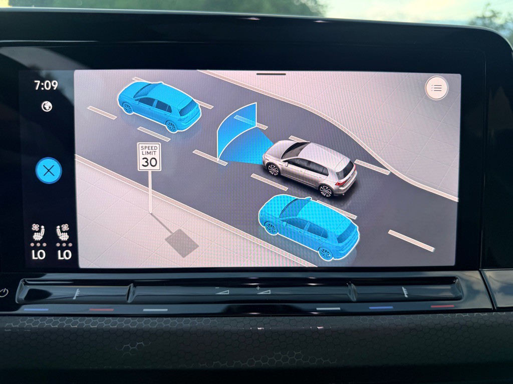2024 Volkswagen GTI Image 21