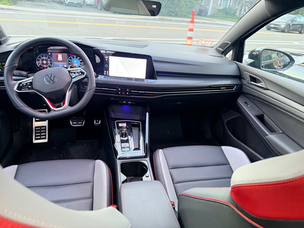 2024 Volkswagen GTI Image 27