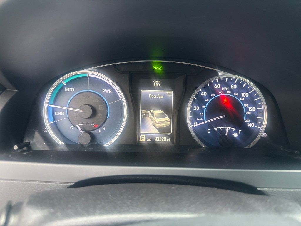 2016 Toyota Camry Image 13