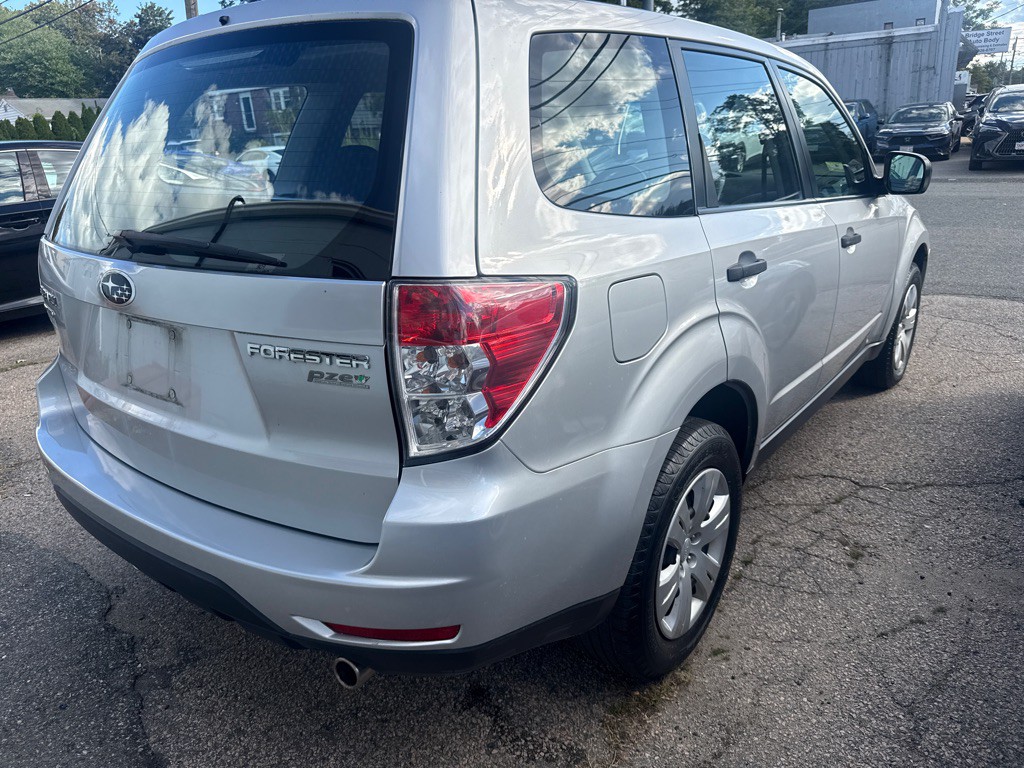 2010 Subaru Forester Image 3
