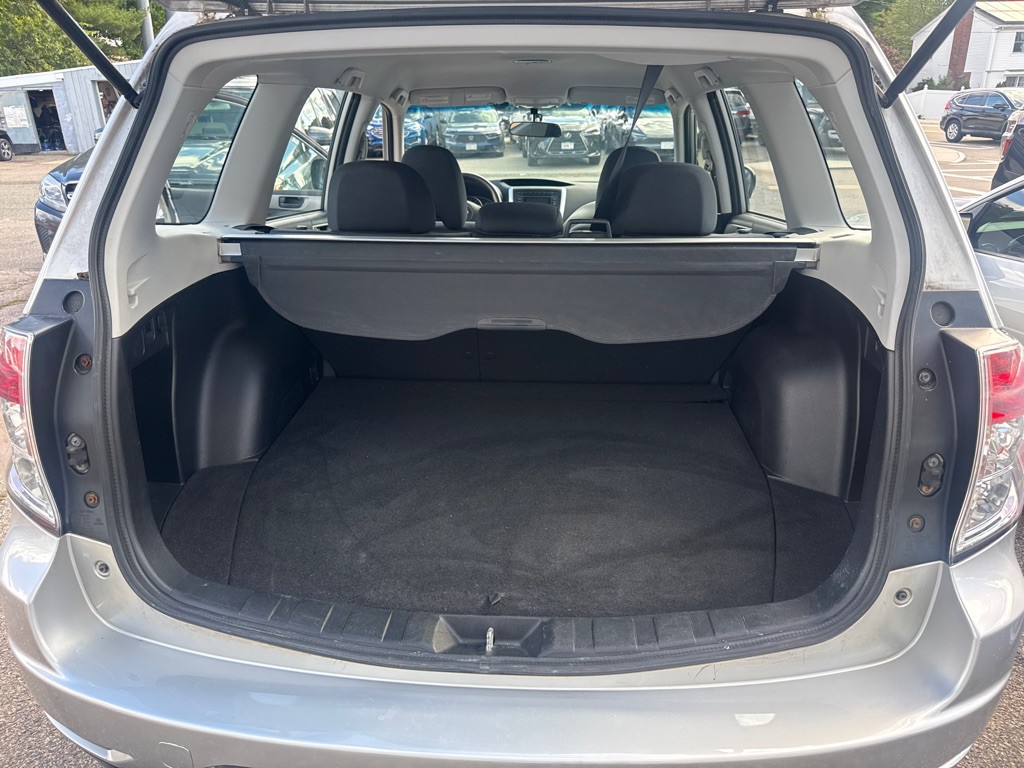 2010 Subaru Forester Image 8