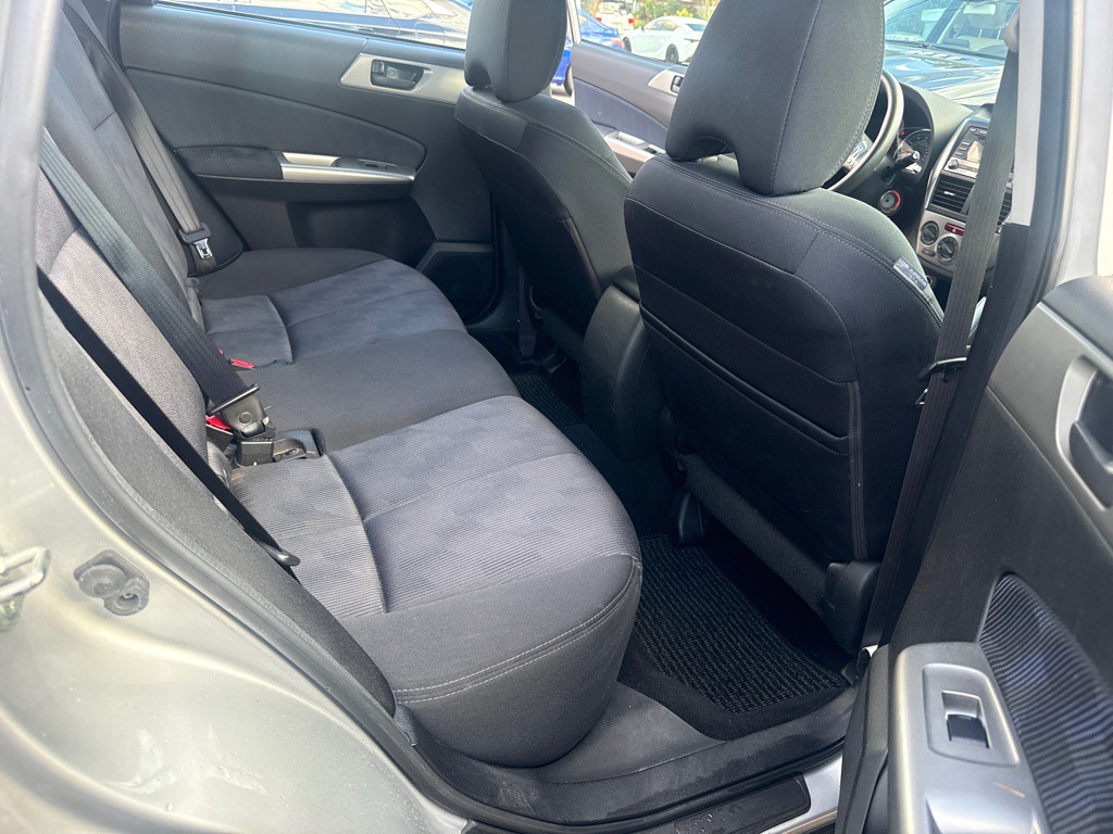 2010 Subaru Forester Image 10