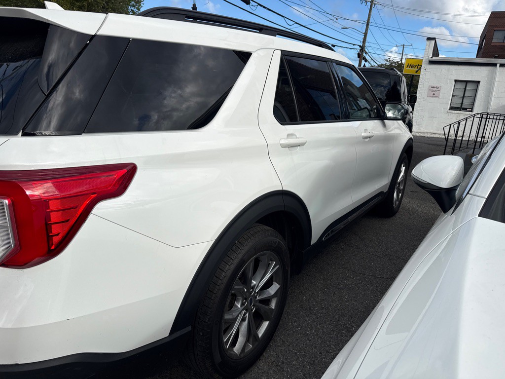 2024 Ford Explorer Image 4