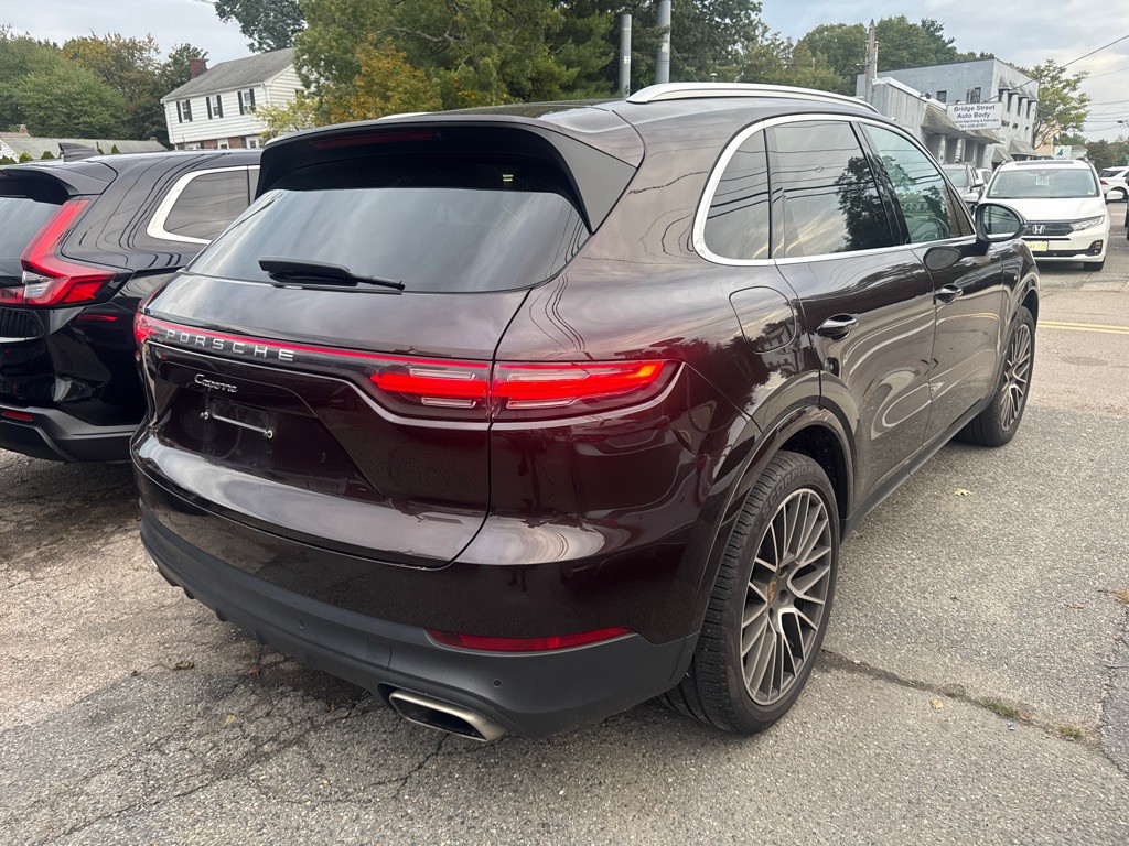 2020 Porsche Cayenne Image 3