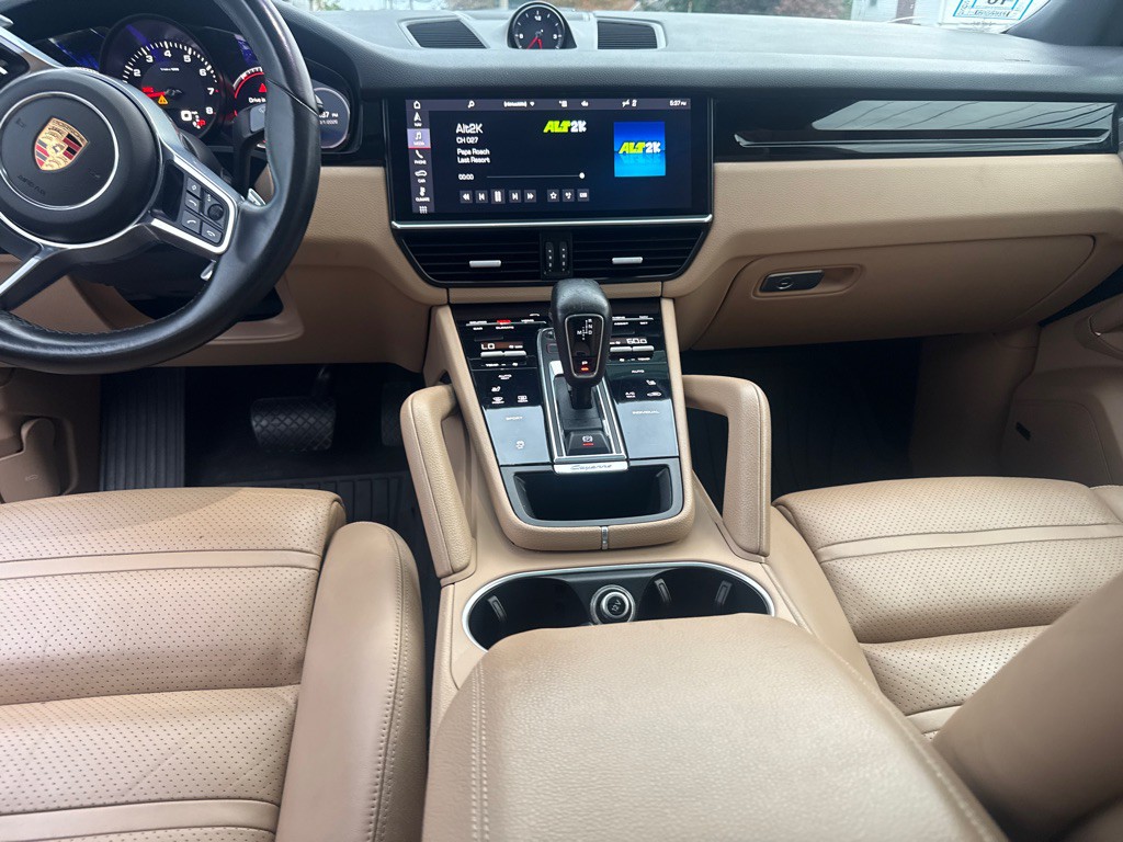 2020 Porsche Cayenne Image 8