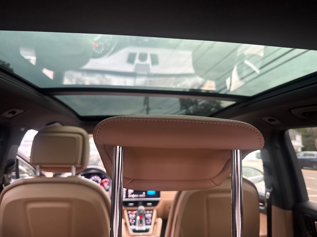 2020 Porsche Cayenne Image 10