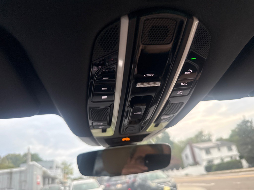 2020 Porsche Cayenne Image 17