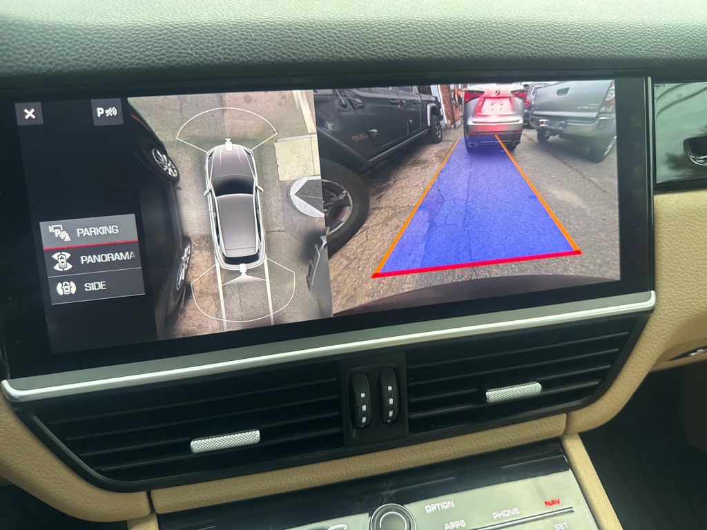 2020 Porsche Cayenne Image 19