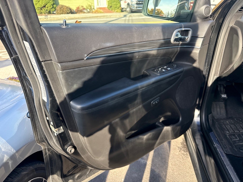 2020 Jeep Grand Cherokee Image 6