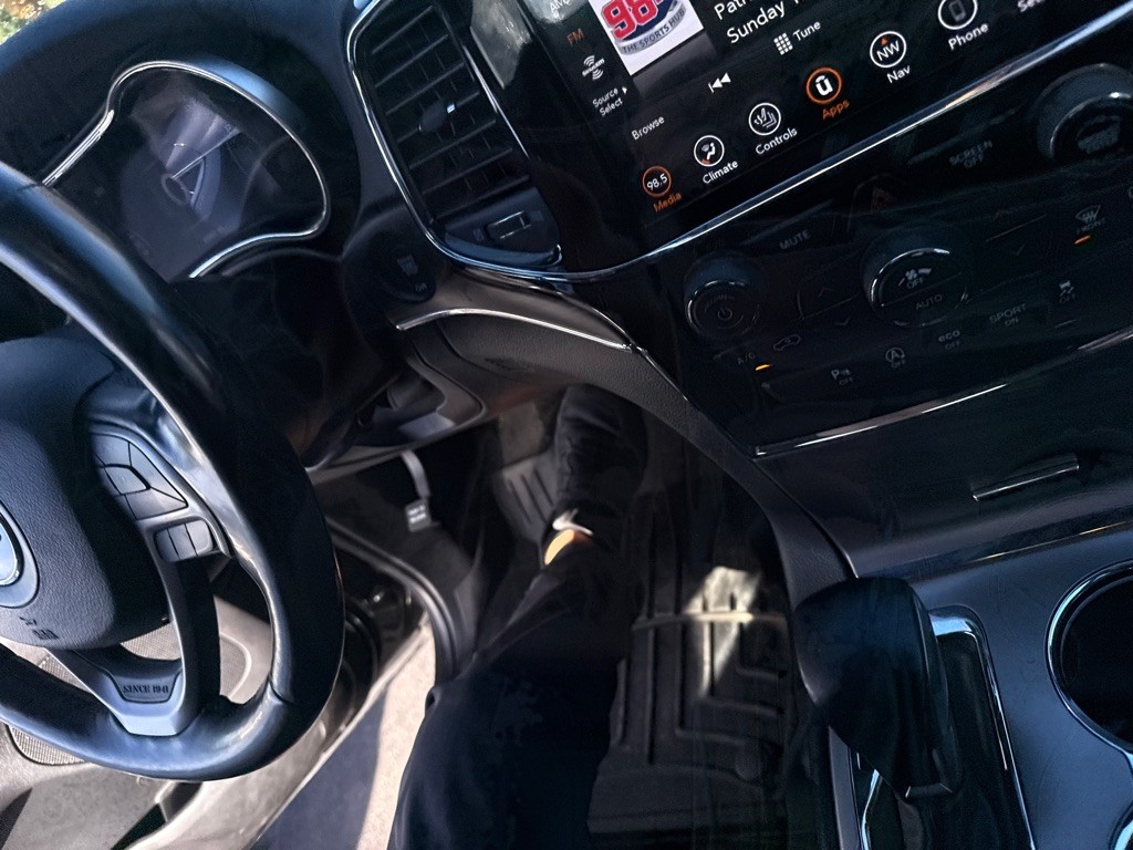 2020 Jeep Grand Cherokee Image 13